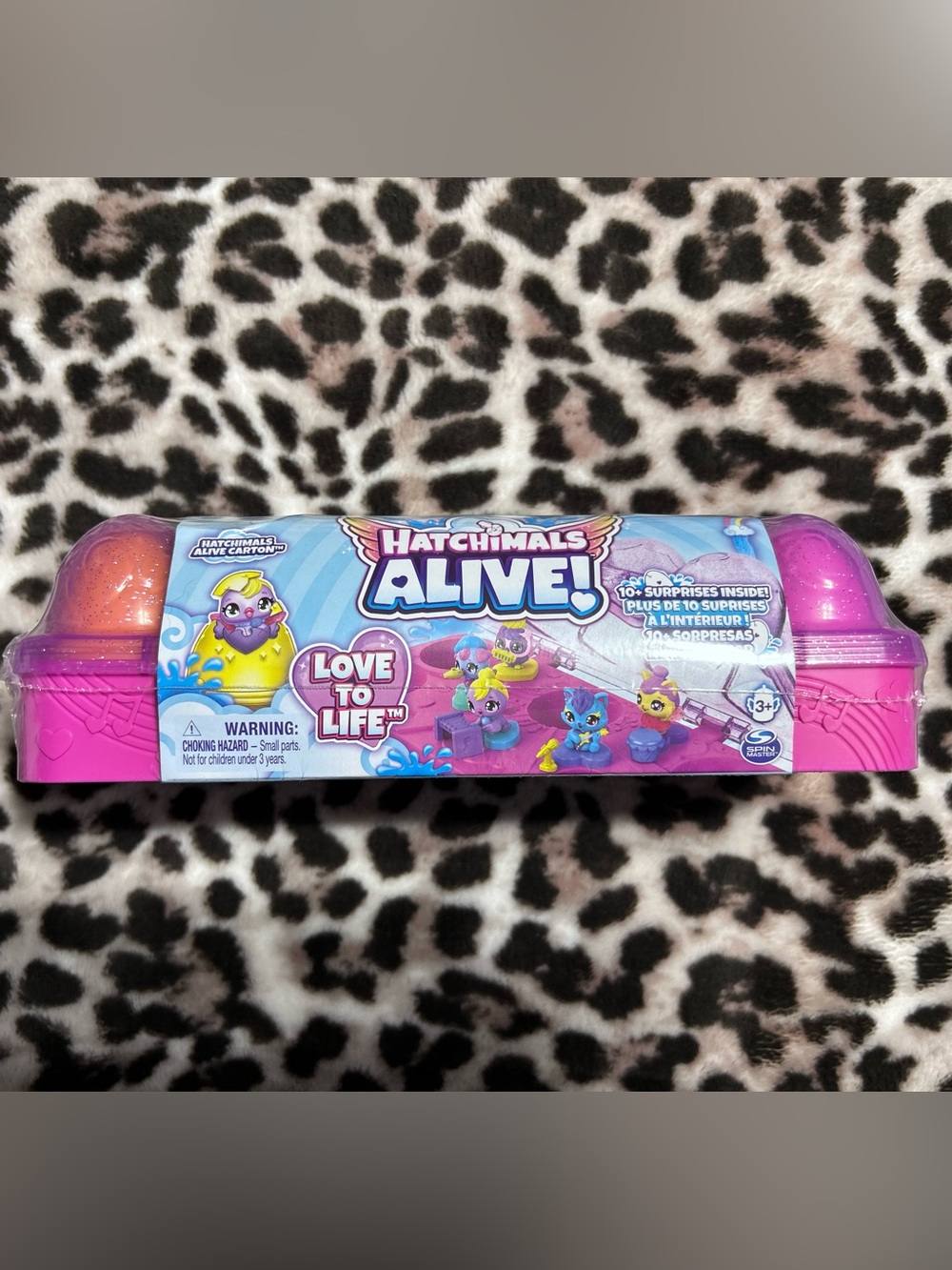 Hatchimals Alive! Toy Carton - Love To Life Egg Carton With 10+ Surprises Inside